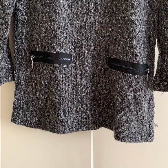 Sweater - Picture 2 of 3